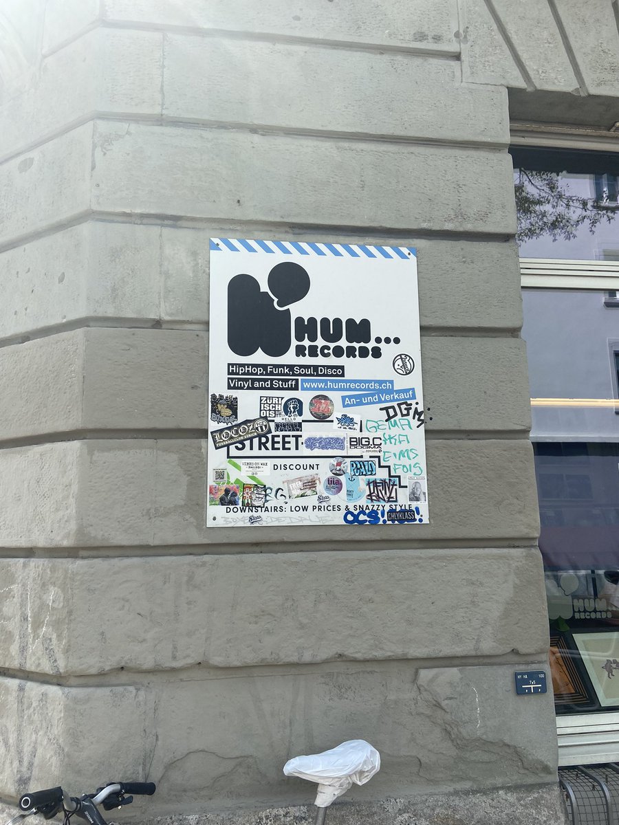 PlanetPremRock's tweet photo. Live at Hum Records, Zurich today. Beat showcase to follow! https://t.co/LjtEoVwbIi