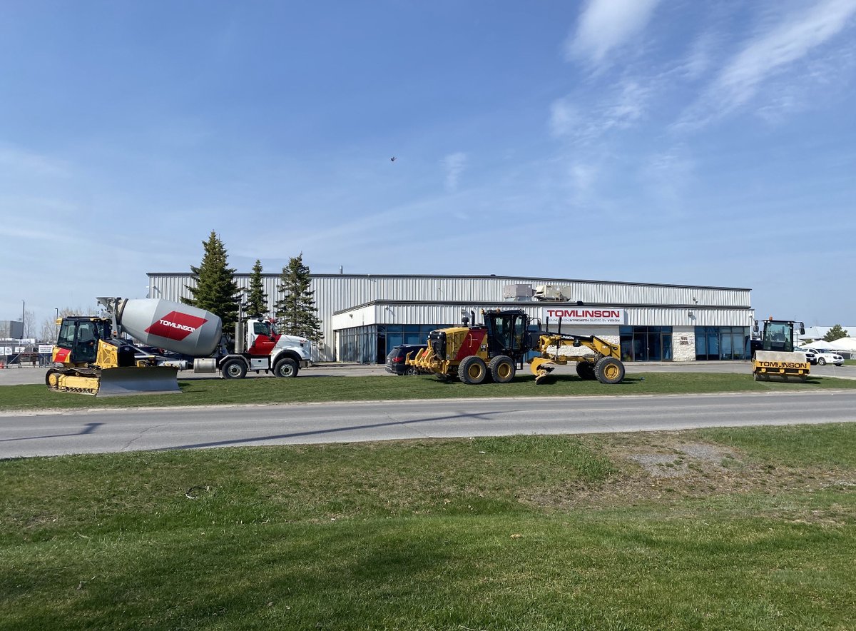 tomlinsongroup's tweet photo. Today’s the day! Visit our job fair in-person at 633 Fortune Crescent Kingston, 8am-12pm.  Meet our team, check out our equipment, and interview on the spot! No resume? No problem. Stop by and chat with our helpful team. #careerfair #tomlinsonkingston https://t.co/plk6pLfPOx