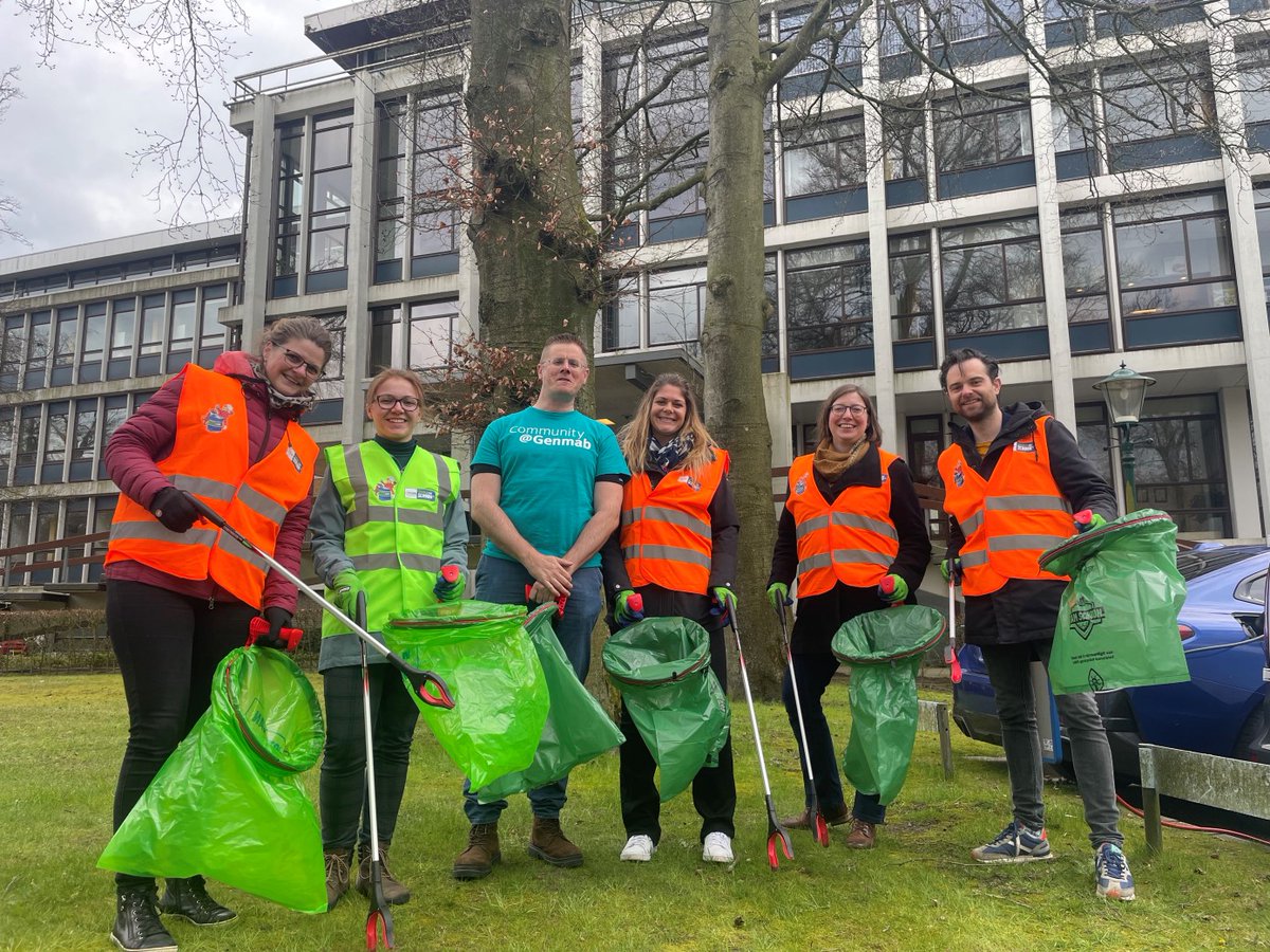 Genmab's tweet photo. At Genmab, we're committed to being a sustainable, socially responsible biotech company. This #earthday, our colleagues participated in initiatives such as collecting litter, beautifying our campus’ and canals.
Learn more about us: https://t.co/aO6k2MuNLM.
#CommunityatGenmab https://t.co/H3EXONjiEZ