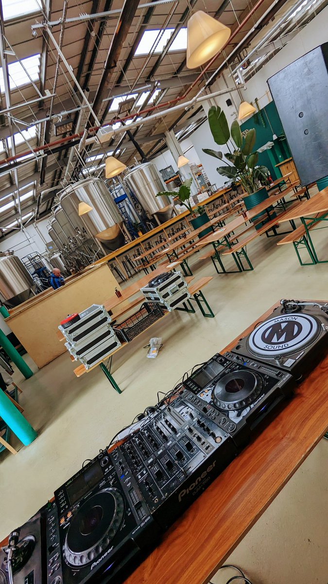 Katalamode's tweet photo. How's your Saturday morning? #trackbrewery https://t.co/TZbbZnaAee