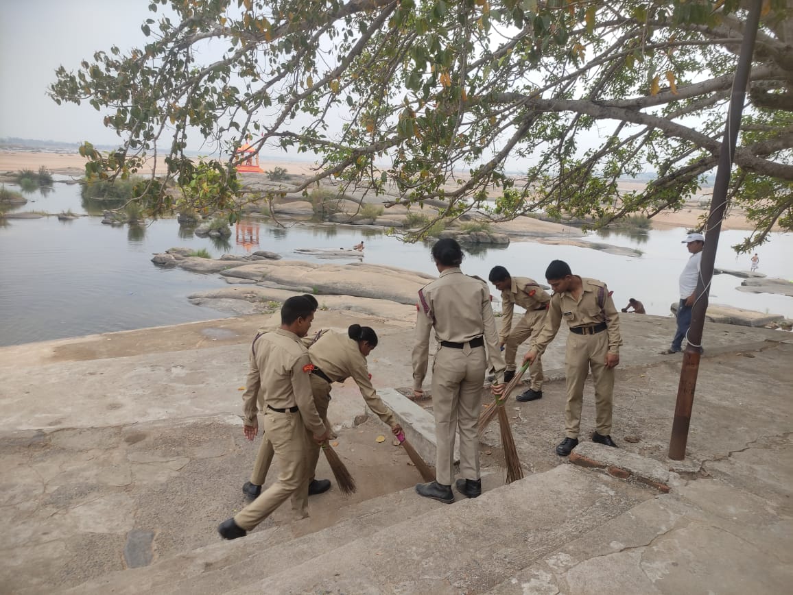 NCCDteOdisha's tweet photo. #NationalCadetCorps
In a week long series of events which culminated today with the conduct of the main event at Puri Beach, various activities like 'Cleaning of Beach/Water Bodies', Jan Awareness Rally, Article Writing, Nukkad Natak and Cycle Rally etc (1/3) https://t.co/ruFaV1cT6W