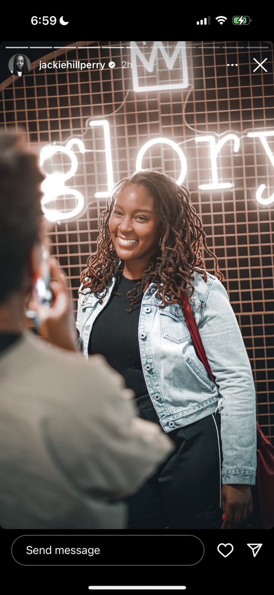 AlwaysAishaaa's tweet photo. It’s Jackie posting me to her stories for meeee. #GloryConference https://t.co/1UySKeYTV7