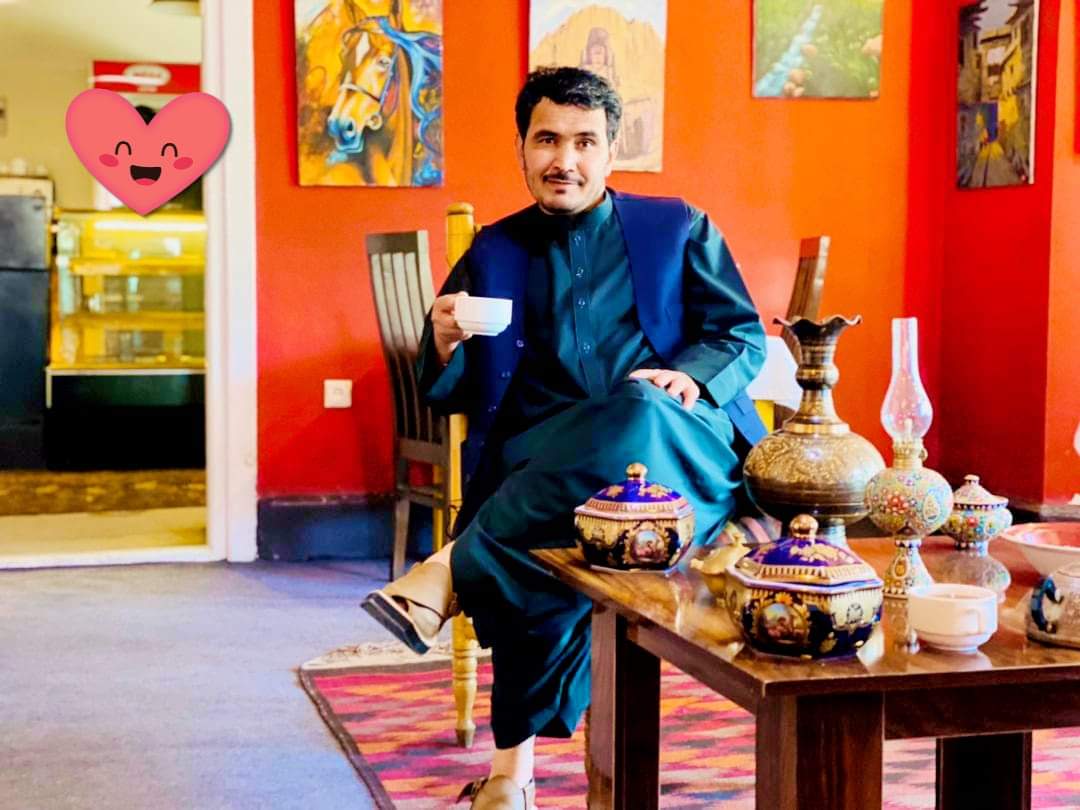 سلامونه د ټویټر ملګرو 
اختر مو بختور