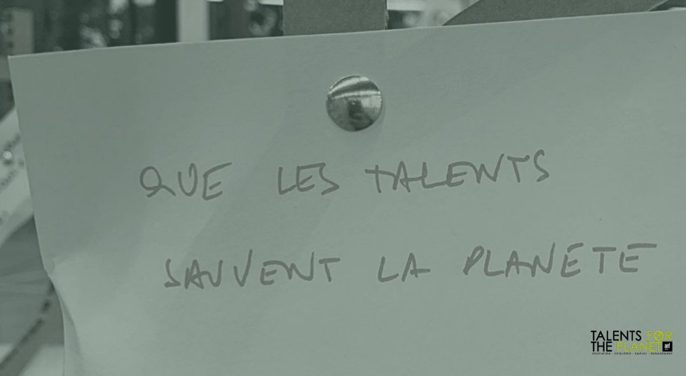 talents4planet's tweet photo. Aujourd'hui, c'est la #Journeedelaterre ! 🌍🌱🌞

L'occasion de prendre conscience de l'importance de l'#environnement qui nous entoure ! 🙌

Pour vous faire réfléchir➡️#conférence "De la terre à l'assiette, des enjeux pour aujourd'hui !" 
👉https://t.co/uWrjd2Im42 https://t.co/8HOFjZcduD