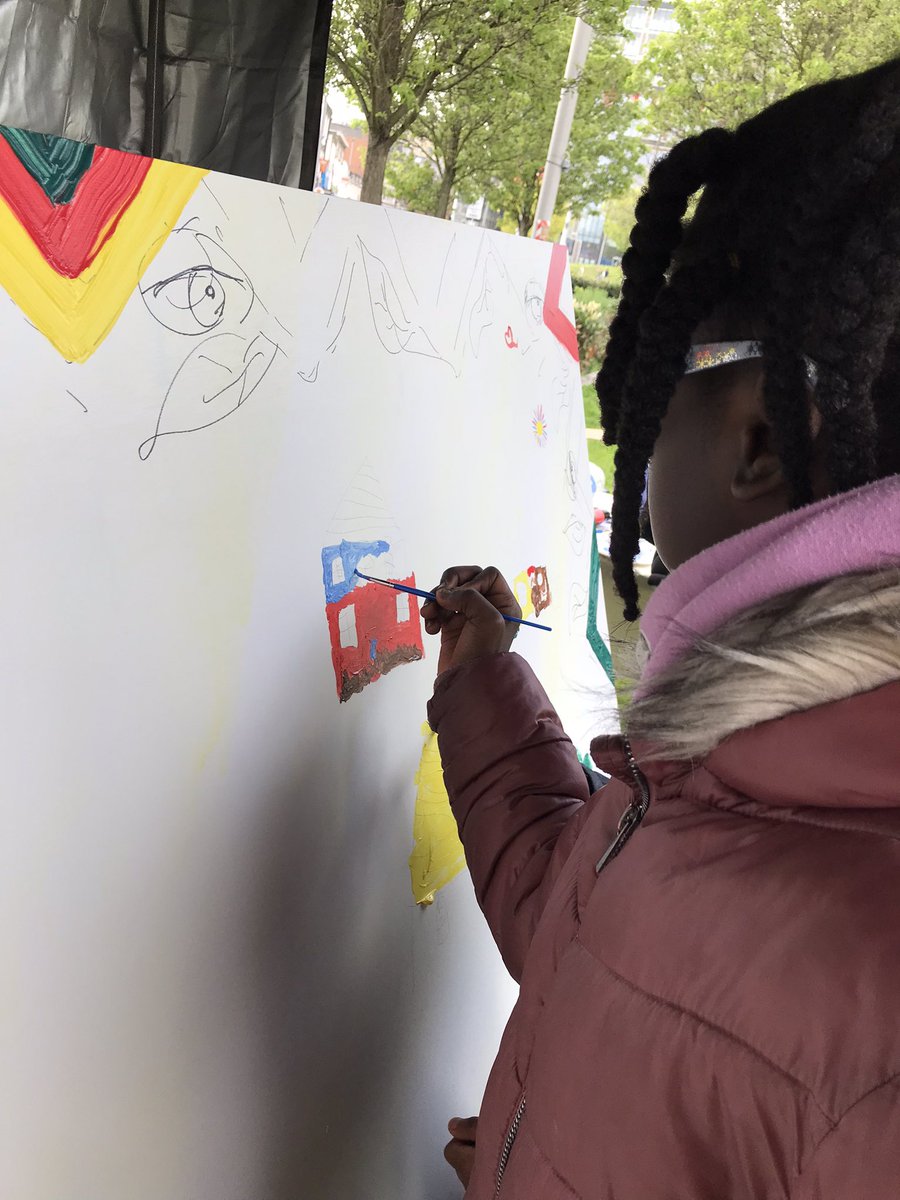 Royal_Greenwich's tweet photo. Local people contributing to piece of art on the theme of ‘Hopeful Futures’ in General Gordon Square today. 

#SLD30 #BecauseofStephen https://t.co/DgLmH1geuF