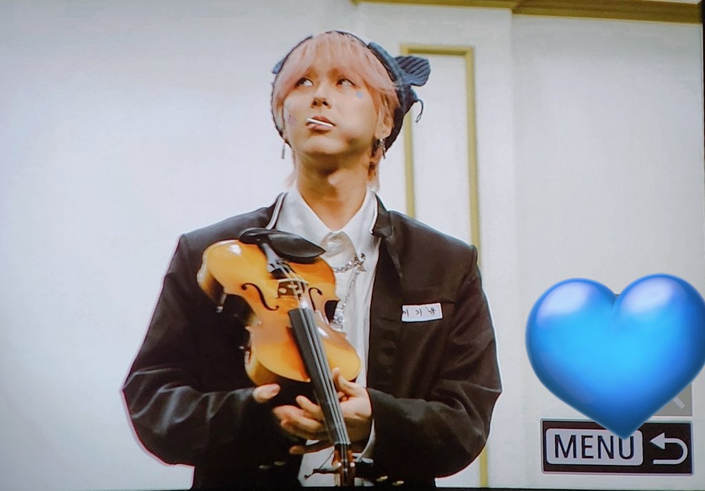 🎻