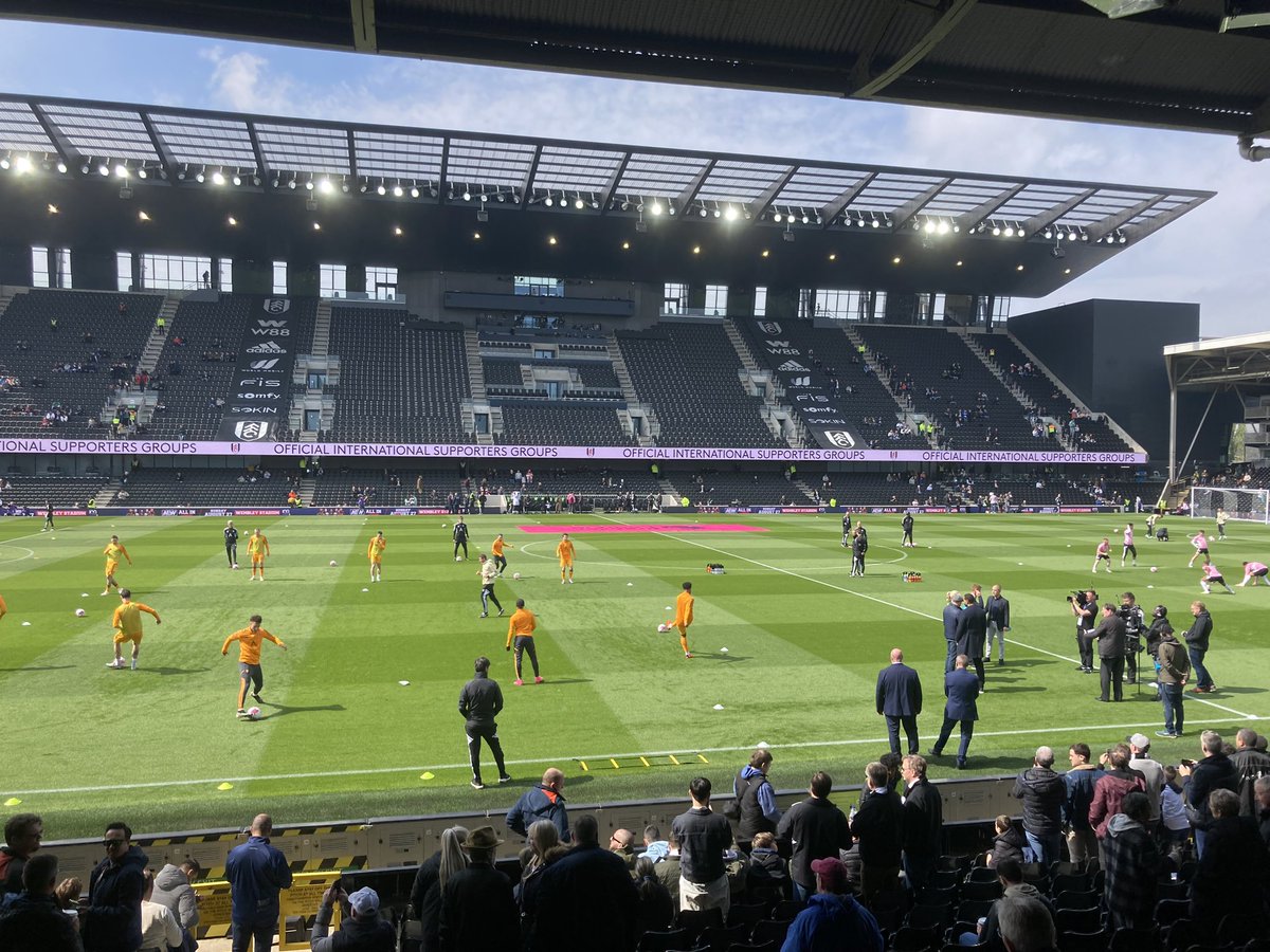 k_mich1996's tweet photo. Kolejna z topowych lig odhaczona! Czas na show @FulhamFC #FULLED https://t.co/6BNRpBRYiO