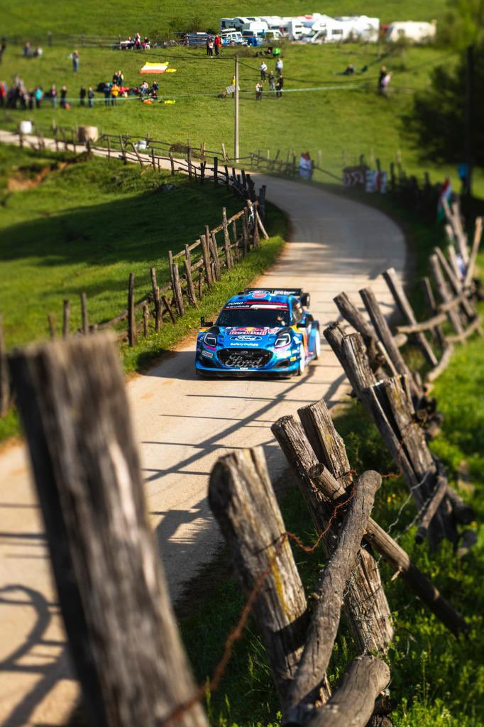 PL_Loubet's tweet photo. P6 ↗️ P4 
What a race 🥵
🔜 4 more stages to go

#forcraig #WRC #Croatiarally #AEC #AEC_racing_team #MSport #MSporters #FordPerformance #RedBullMotorsports #redBullFrance #GivesYouWings #Depann2000 #GroupeRose #Jige #DIEnvironnement #FFSA #Bell https://t.co/npIAD4QAey