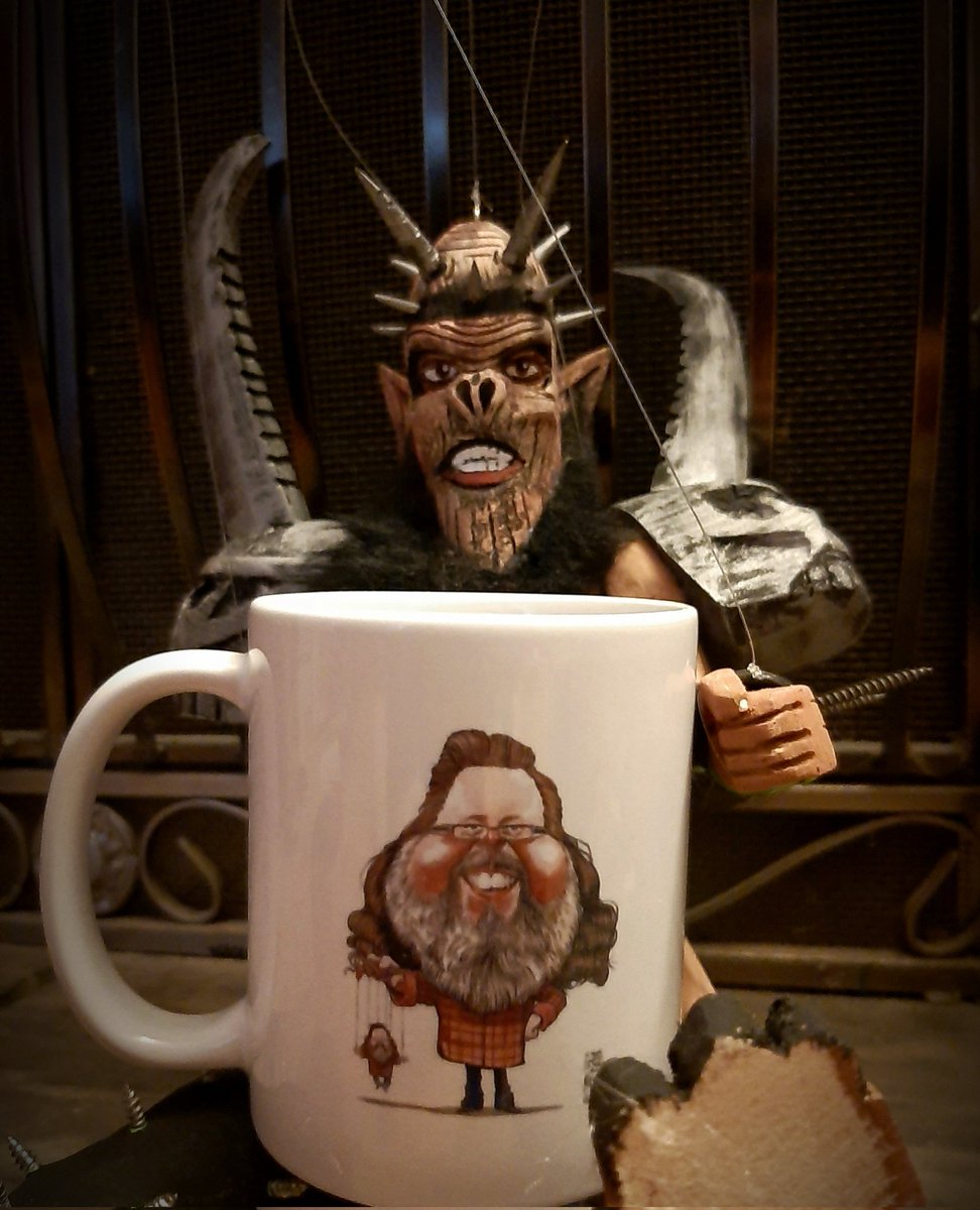 GeppettoMoreash's tweet photo. Mmmm, the first coffee of the weekend is the most Oderus.@gwar #gwar #oderus https://t.co/A1VSQr43q3