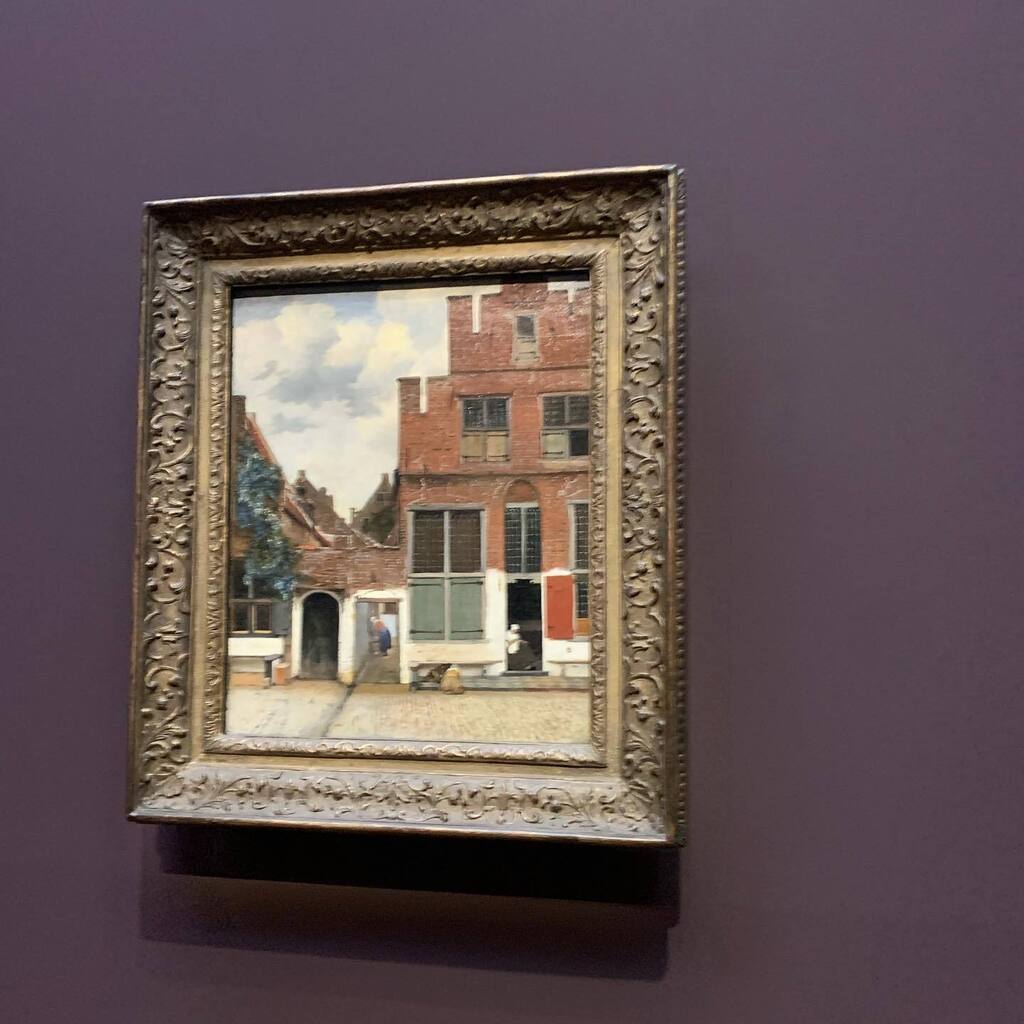 rethinkcentral's tweet photo. Earlier in the week I went to see my fave painting - the little street by Vermeer. 

It’s part of the largest Vermeer exhibition since the 90s. Almost all of his small oeuvre is there, all the big names that could travel (thought the girl with the pearl … https://t.co/AkJmQXwelJ https://t.co/Wy8cYwff6q