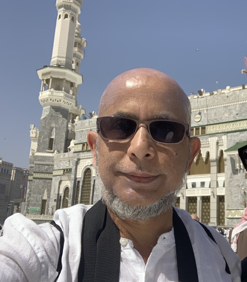 aloewhat's tweet photo. #JourneyinLifeTime 
Alhamduliallah 
''Best Time and Best Trip in Life in Makkah Mukarramah - February 2023'' 
 Hadi_Ibn_Siddieque
#ShahHadiFamily #DigiDynamics #FLPOW45
https://t.co/PQDUAk3FXx https://t.co/cEs1Tzjcyv