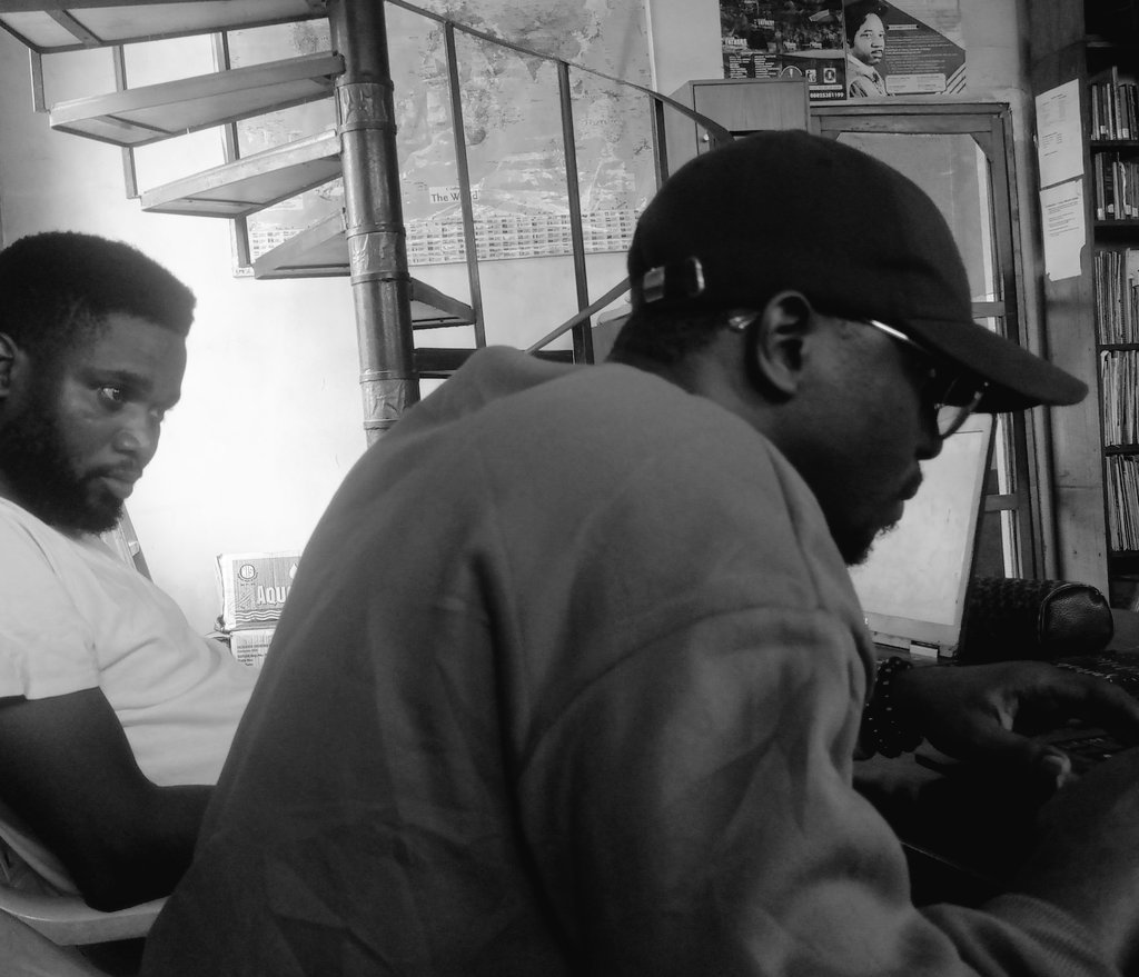 IzuIwuoha's tweet photo. Creating with @TheKolaJohnson and @_ifeolutayo ...via @karrotent . ๐ฏ It's fun working with such great minds https://t.co/ij1HyoYvPW