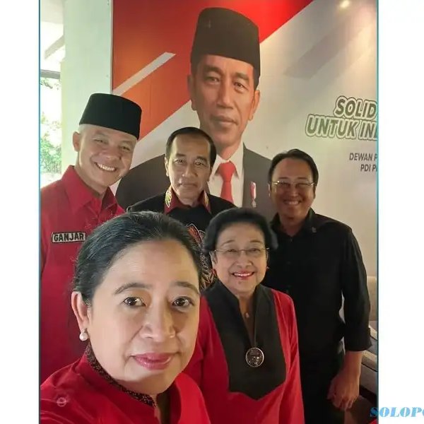 Guys.. mau THR?

Sbg ucapan syukur terpilihnya Pak <a href="/ganjarpranowo/">Ganjar Pranowo</a> sbg capres resmi <a href="/PDI_Perjuangan/">PDI Perjuangan</a>🤩

Sponsored by <a href="/JoncyJonacta/">Gerpolek</a>

Syarat:
*RTL &amp; follow kami
*Sebut alasan Ibu H. Megawati pilih Ganjar Pranowo jd Capres PDIP?

5 jwban terbaik dpt THR @100K 😉🤟

End besok jam 15.00