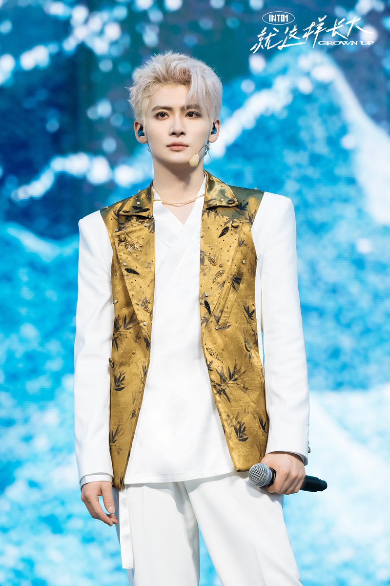 INTO1LAOS's tweet photo. [ອັບເດດ] 23.04.22 | #INTO1GROWNUP_FINAL

INTO1 2023 “GROWN UP” CONCERT IN SHANGHAI · [ FINAL ] ຍັງຄົງສືບຕໍ່ສ້າງເວທີໃຫ້ລຸກເປັນໄຟໃນມື້ນີ້, ດື່ມດ່ຳໄປກັບສຽງເພງ ແລະ ສຳຜັດກັບໄວໜຸ່ມທີ່ຮ້ອນແຮງຂອງ INTO1✨

#INTO1
#INTO1CONCERTSHH_D2
#INTO1_Wonderland https://t.co/zNDrFSFZQw