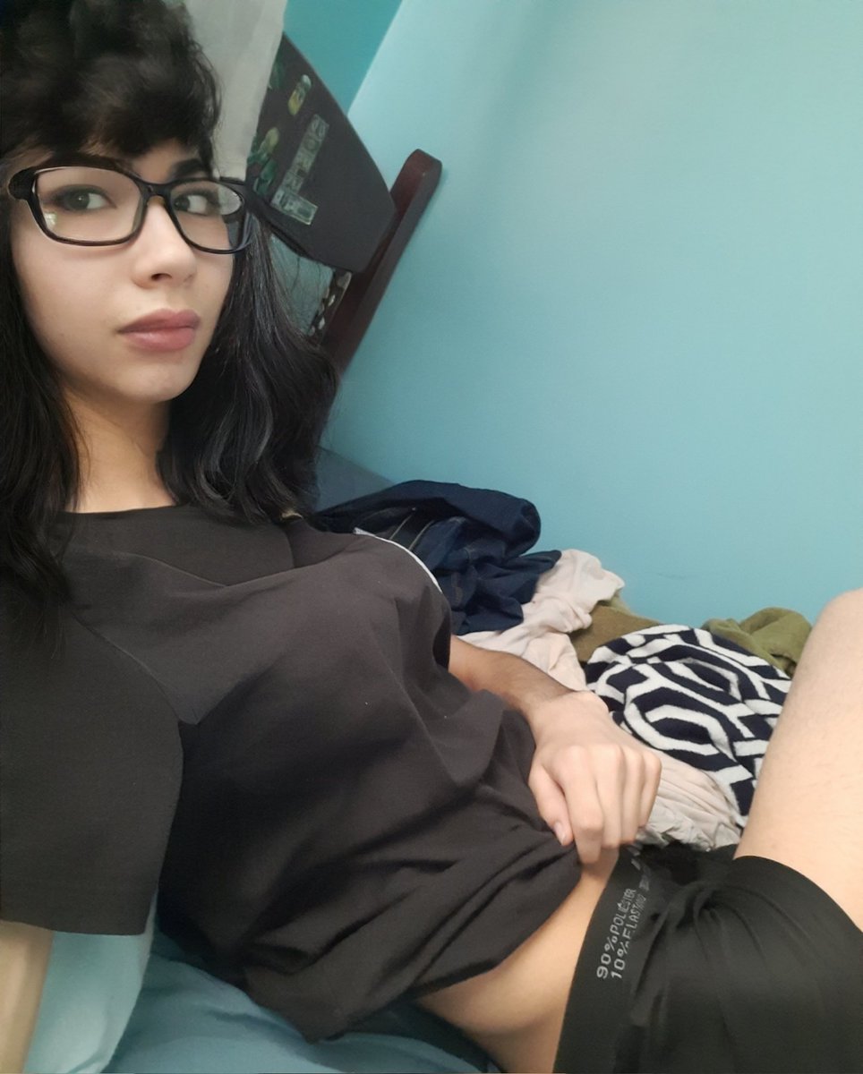 MaggieFemboy's tweet photo. Essa femboy acordo com barraca armada alguém para mamar #Femboy #femboysolo #Femboybrazil #Femboyhot https://t.co/wHjl9Xgmzt
