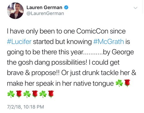 DerpSwan's tweet photo. And katie giving her soap??? Them texting??? Her going though the katie hashtag on insta and liking posts &amp; leaving heart eyes emojis on photos of her??? Saying she wants to propose??? 

THEN 6 MONTHS LATER SAYING KATIE IS THE BEST KISSER??? https://t.co/pOvYT1Oge9