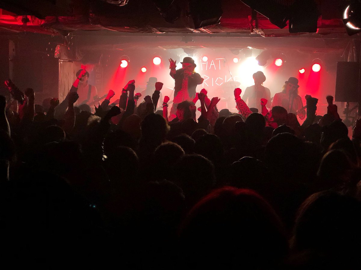 oitheyuichi's tweet photo. HAT TRICKERS!#HATTRICKERS #ONEMANHORRORSHOW #ULTRAPUNKDROOGS #新宿LOFT https://t.co/h5IaBOq9OD