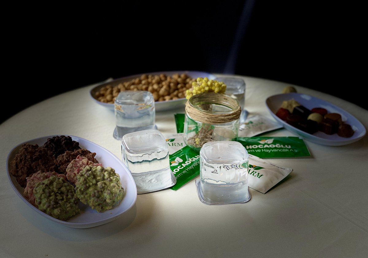 Giresun Piraziz’de faaliyet gösteren BAU FARM  Hocaoğulları Doğal Yaşam Çiftliği  “ASLAN Shop”  BAU Global Başkanı <a href="/EnverYucel/">EnverYucel</a> tarafından açılışı yapılarak hizmete girdi. Kendi tesislerinde üretilen Giresun kalite kavrulmuş ve naturel fındık ürünleri satışa hazır. Hayırlı olsun…