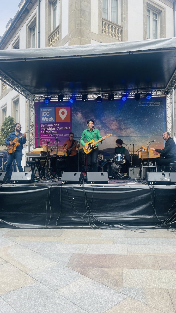 Ya en escenario The Limboos 🎶⚡️ #OurenseIccweek #culture #creativity