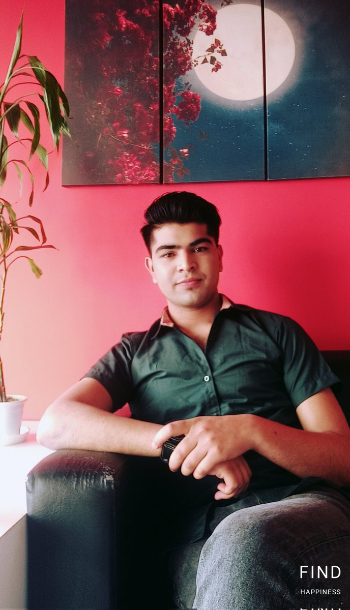 इजाजत भए मुटुमा सजाउँथेँ म..
चन्द्रमा ठानी साँझ हेर्थेँ तिमीलाई..
अनि हरेक बिहान ईद मनाउँथेँ म...♥️
#इद_मुवारक 
#idulfitri 
#IdulFitri22April