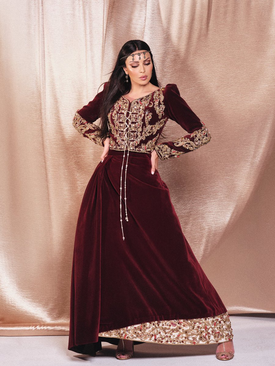 amelbouchoucha's tweet photo. وعلى سبيل الفخر: أنا جزائرية 🇩🇿

#اللباس_التقليدي_الجزائري #الكاراكو  #خيط_الروح #الحلي_الجزائري_التقليدي  #البس_جزائري_في_العيد
 #الجزائر_القارة #تحيا_الجزائر 
#الجزائر #algerie #algeria https://t.co/CKqndOFHQz