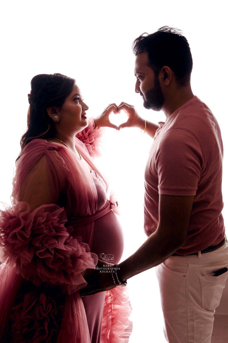 BabyKolkata's tweet photo. Studio Maternity Session💕
Booking Open Mar 23 - June 23 Call / WhatsApp (+91) 6289353378 https://t.co/cRFUEqo4w6. . #maternityphotography #motherhood #parenttobe #maternityshoot #maternity #bumptobaby #pregnancyshoot #pregnancyphotoshoot #mommytobe #daddytobe #excitement https://t.co/wloDTxI056