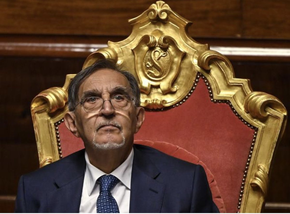 mauroberruto's tweet photo. Il problema non è che il #25aprile il presidente #LaRussa vada a Praga, ma che il 26 torni su quella poltrona. https://t.co/pLgTrsDTIl