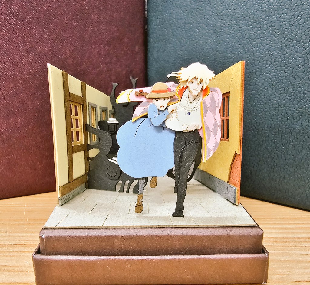 mc_xanthe's tweet photo. Absolutely tini that I now feel cross-eyed #paperart #art #tini #howlsmovingcastle #studioghibli #photography https://t.co/CfWD0aFlfJ