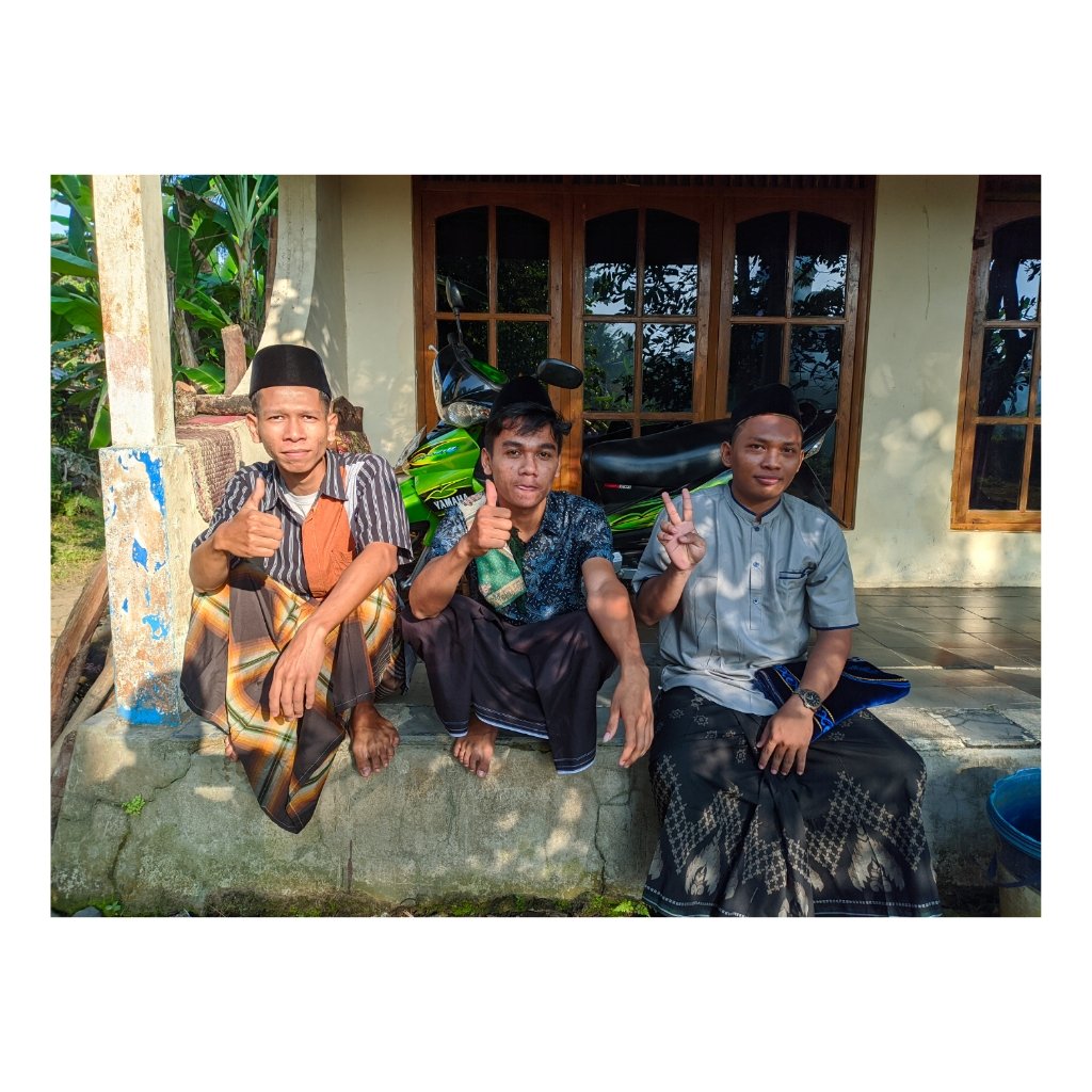 fkrmlndri's tweet photo. Happy Eid Mubarak 🎉 https://t.co/juP3Y8pCmS