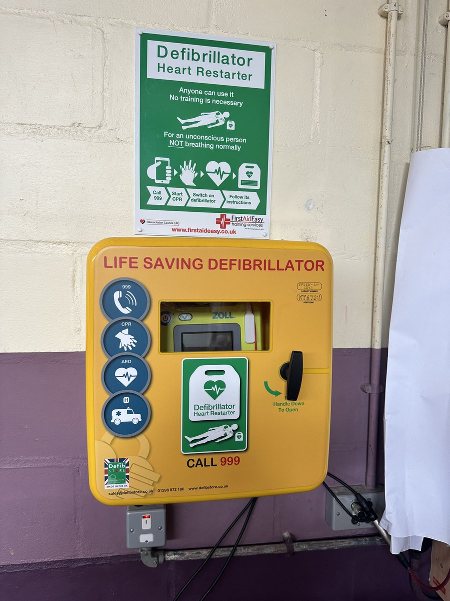 firstaideasy's tweet photo. #HookBF
Back at the Hook beer festival which has funded the purchase of a life saving AED supplied by us.
#scout
#beprepared https://t.co/hMreXlDJfZ
