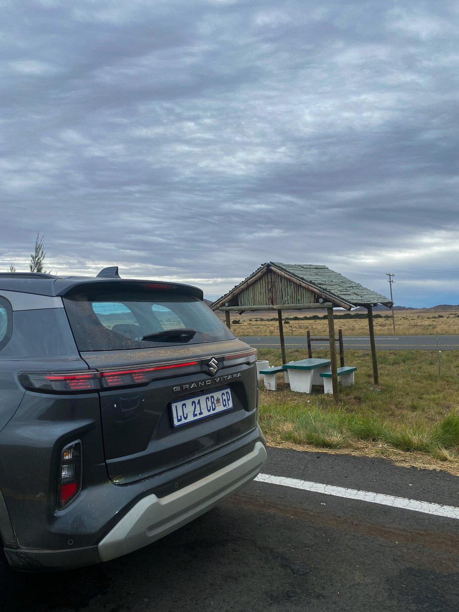 andile__am's tweet photo. We are still cruising Grand and driving everywhere with All Wheel Drive in the all new #SuzukiGrandVitara Hybrid🚗💨

With anterior like this!😍 you cannot miss the aesthetics. 

Buckle up, #LiveTheLegacy and gear up coz thina sisaseGrand this side😎 #SuzukiSA https://t.co/gIhNVaDiZt
