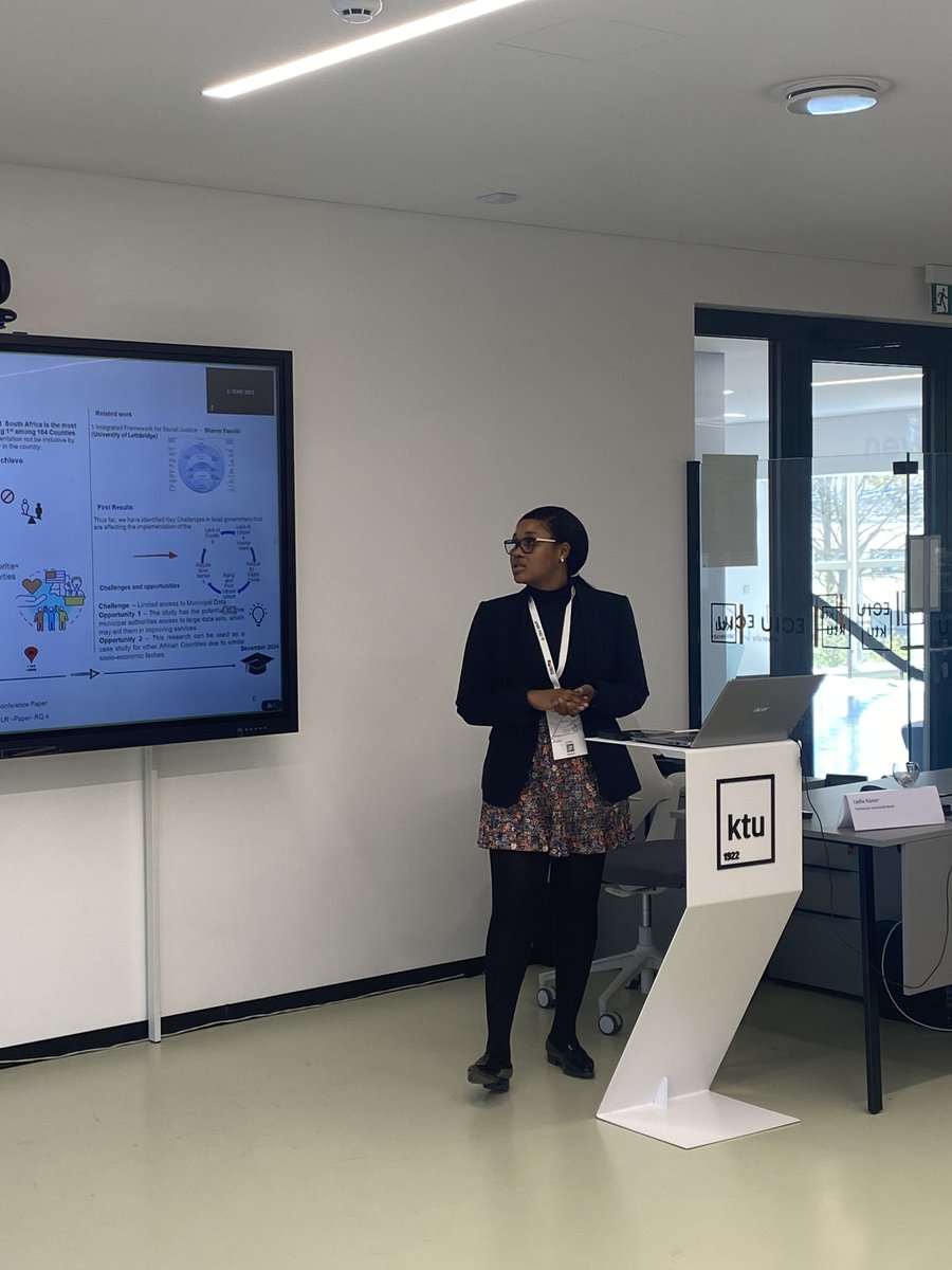 💡We continue #ETEMS2023 with engaging and informative workshop sessions:
🟣“Data Strategy Workshop for Industries” by Peiman A. Sarvari
🟢“Doctoral Workshop” by Lydia Kaiser