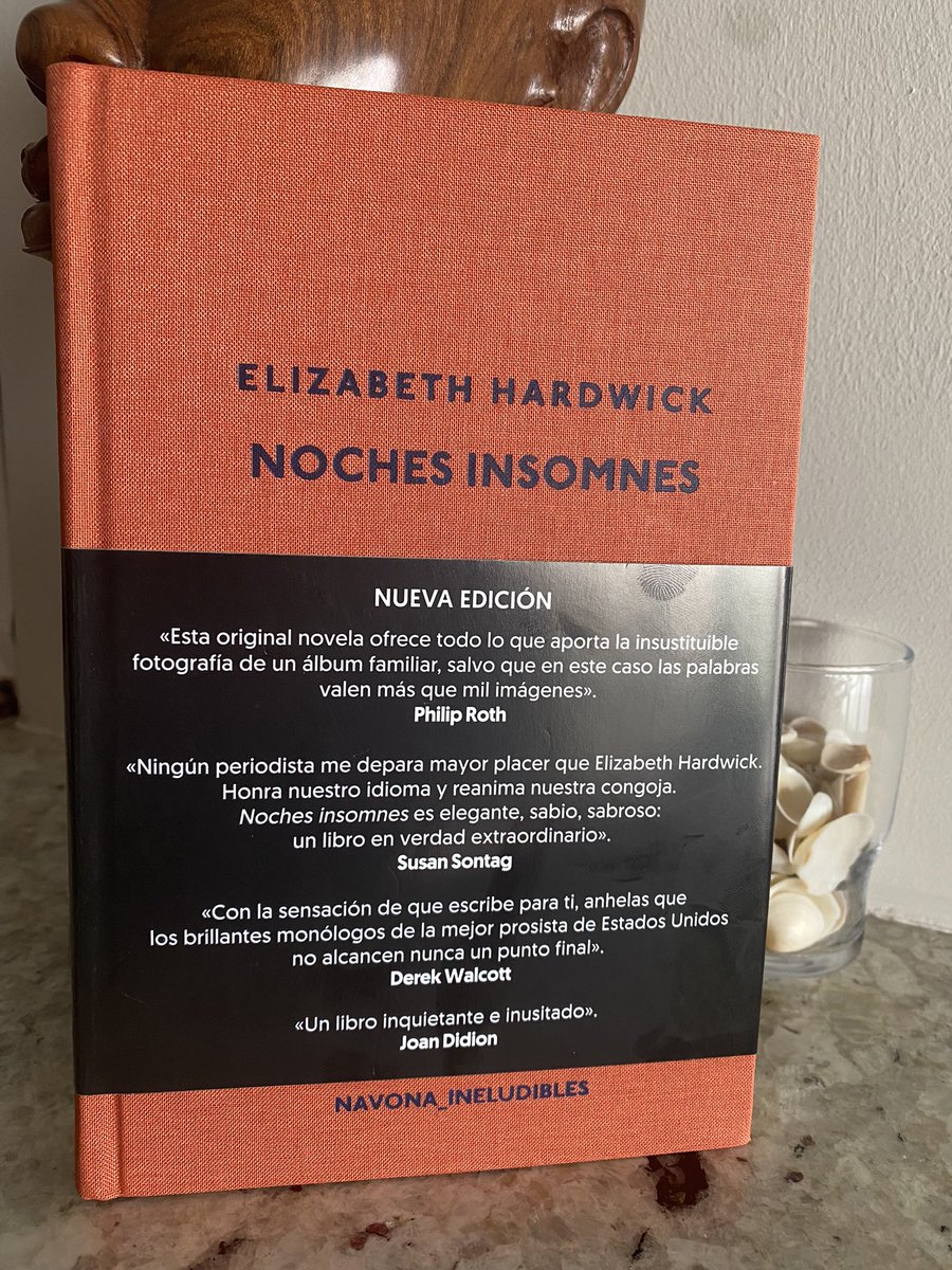 CesarAbogo's tweet photo. Noches Insomnes, Elizabeth Hardwick.
#BookYourWeekend
Novela original, elegante, brillante e inquietante… Lo dicen: Phillip Roth, Susan Sontag, Derek Walcott, Joan Didion y la librera de @LaCentralenMad de Callao que me la recomendó el año pasado. Mi lectura de finde… https://t.co/inXxW4ICKL