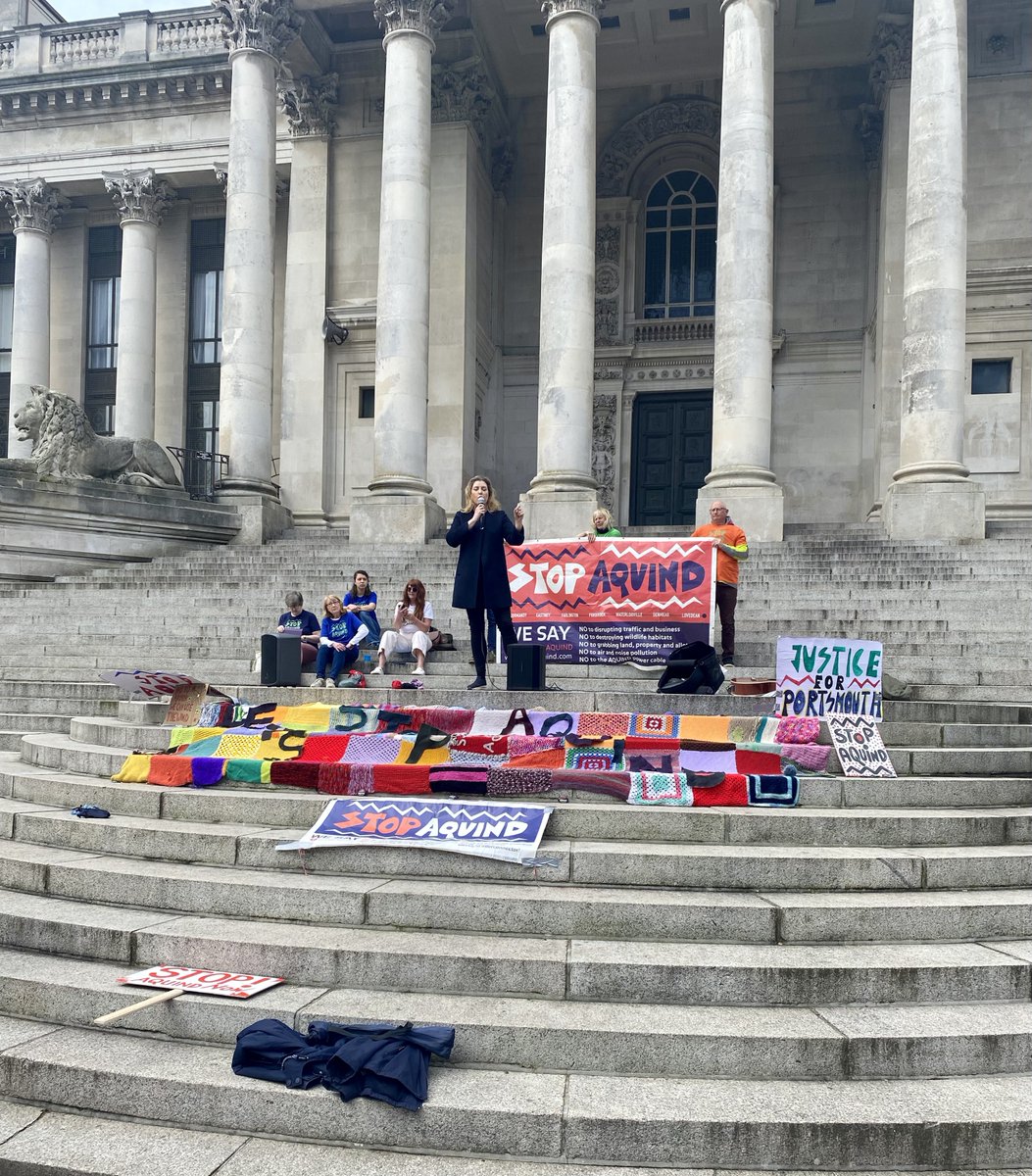 Lauratorial's tweet photo. 💙 Don’t pick a fight with Portsmouth! Amazing speeches today from @StopAquind @PennyMordaunt, @StephenMorganMP, @geraldvjuk Non à Aquind, and many others #stopaquind 💙 https://t.co/nBb1G0g5W7