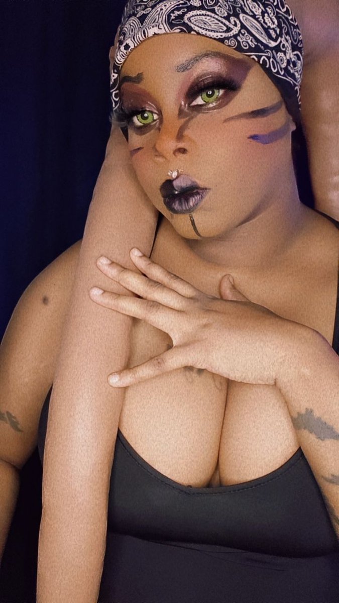houseofghoul's tweet photo. Happy #Caturday from #talthetwilek #cosplay #StarWars #blerd #twilek #ladyhellspawn #cosplayergirl https://t.co/eOZE4Km1S0