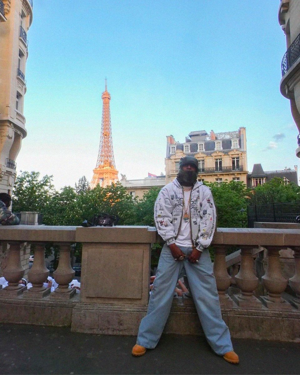 viewsfrance's tweet photo. A$AP Rocky en tournage d'un clip à Paris 🇫🇷 https://t.co/waN1BVUNQx