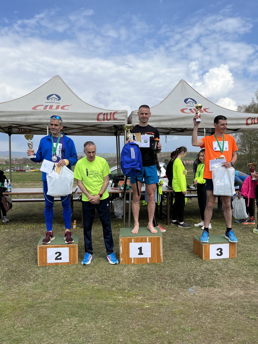 UltraSparrow's tweet photo. 1st place after a great race, just 18 k on trail in 1:10:10. Hard work always pays off! ⁦⁦@EthicSportCZ⁩ ⁦@COROSGlobal⁩ #makeyourbestperformance #exploreperfection #ageisjustanumber https://t.co/wqApHQMi0F