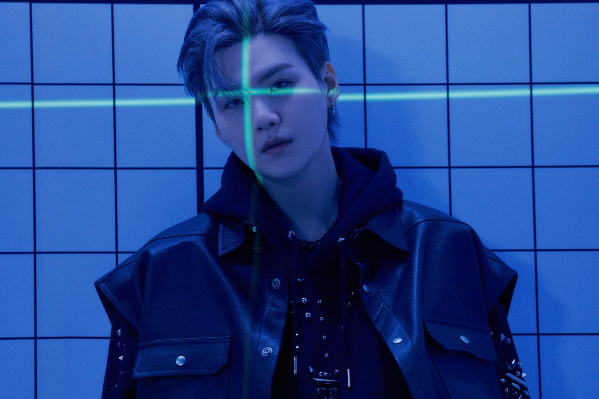 Only K-Pop soloists to enter the top 10 in global Spotify Top Artists chart history:
RM (#7)
j-hope (#8)
Agust D/SUGA (#8)