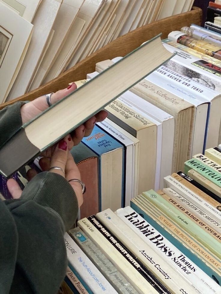 AcademiaDreams's tweet photo. library date https://t.co/rlK44KarAs