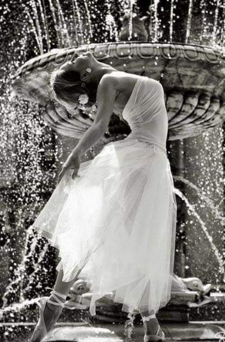 during this
drought of
a poet~

the inkwell
is empty
the paper
crumbles
blank thoughts
even the poet
can't decipher

rain of ink
fall afresh
on me
she pleads~

these random
haunting racing
thoughts are
begging
to be freed
from the heart
of this poet

#BraveWrite 
#amwriting