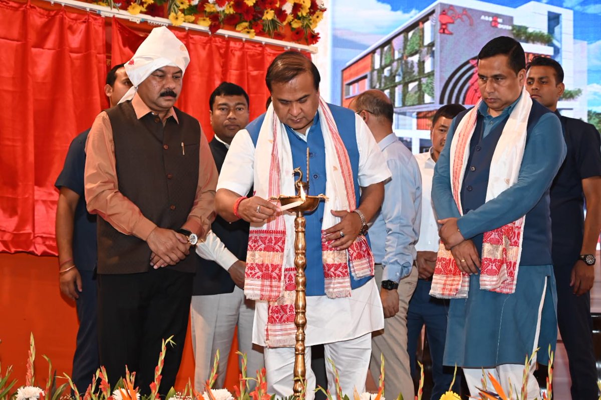 RanjeetkrDass's tweet photo. Glad to lay my presence in the cer. of "Laying of Foundation Stone of Assam House" at Sector 13,Dwarka,New Delhi,laid by HCM Dr. @himantabiswa accompanied by other Ministers.
#AssamHouse will serve the people who come from #Assam to #Delhi for treatment & educational purposes! https://t.co/VO2RD8D7GR
