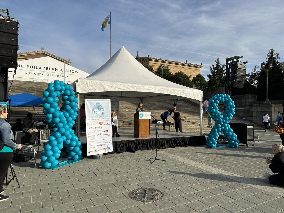ThatNewsJawn's tweet photo. Robin Cohen, C.E.O. of @srocf #sandysprint #ovariancancer #fundraiser https://t.co/PnKyxPqM4Q