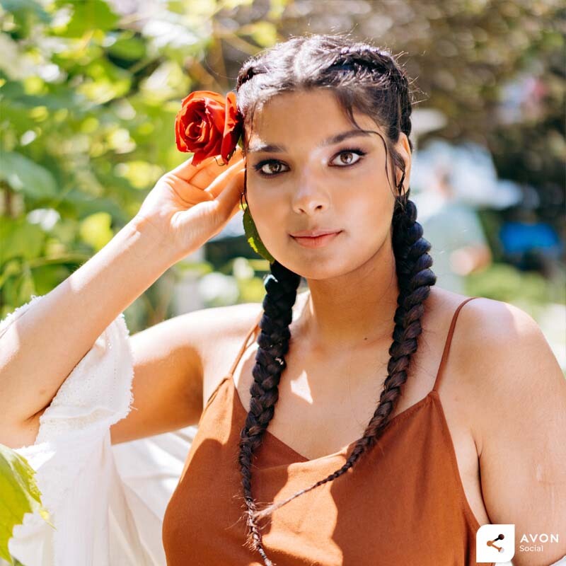 ErenasAvon's tweet photo. French and Dutch braids, both are stylish and practical. Have a read of this super helpful article that will tell you everything you need to know about perfecting each of them 👇 

https://t.co/vNkGJLWFRD
#DutchBraid #FrenchBraid #Hairstyles https://t.co/nPKYcbh6qG
