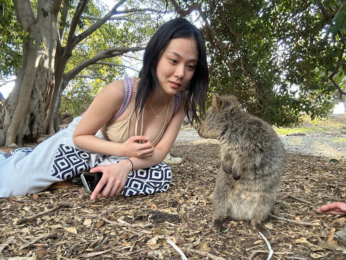 bibi_updates's tweet photo. 230422 @nakedbibi Instagram
#BIBI #비비 
https://t.co/qRu3uIZKPC

Quokka! https://t.co/b8CeGLk9Gt