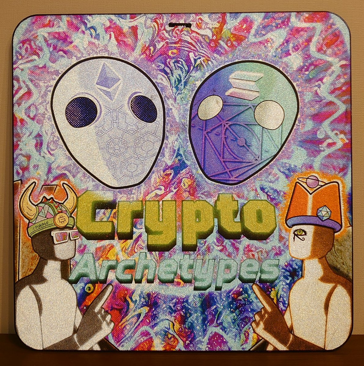 tsuguya_crypto's tweet photo. @ArmandiElaion @CryptoArchetyps
ついに海を渡ってきた、physical pieceです🥳🎉
フラッシュ有り無しでの特殊加工の光沢良き😊
@Stepnofficial を通じて、ARmandiの作品が好きになり、彼のユニークでユーモア溢れる人柄が大好きです😍✨
これはARmandiとの親交の証です🙌✨
Muchas gracias🥰
💪👽 https://t.co/yS2vmLQG1Z