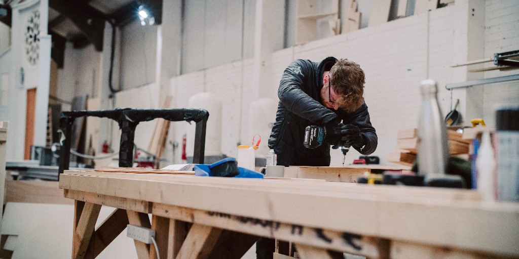 LyricBelfast's tweet image. Culture &amp;amp; creativity are part of the solution to a greener future. We're greening our practices, creating circular models of scenic construction &amp;amp; promoting sustainability with #WasteBusters for young people.

 Learn more this #WorldEarthDay: lyrictheatre.co.uk/about-us/susta…