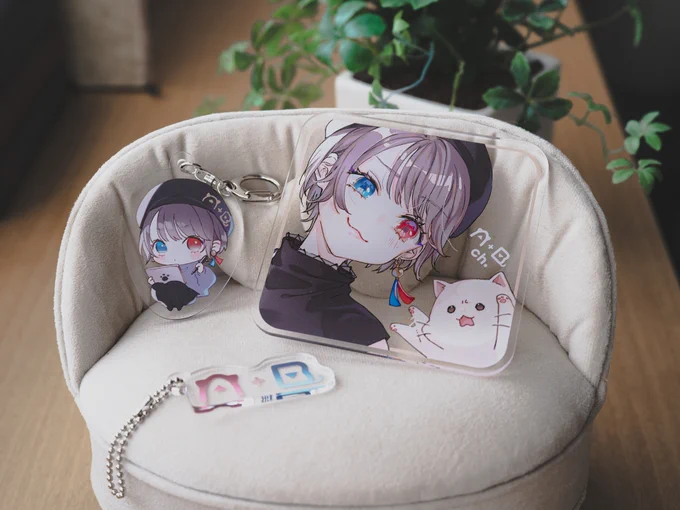 •┈┈••✦✦••┈┈•       イラスト展     事後通販開始!•┈┈••✦✦••┈┈•✦直筆タイトル入り額装アート✦アクリルボード✦みけんねこキャンバスアート✦アクリルグッズ/ポストカード/耐水ステッカー受注作品4/30〆  