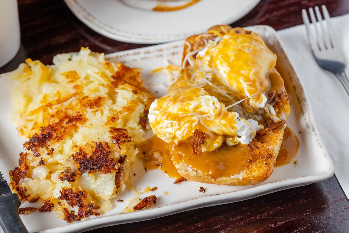 Chef killin' it tonight! Southwest Benedict