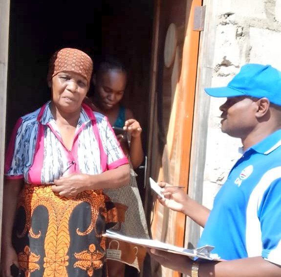 DA_Mpumalanga's tweet photo. 📑 Membership Drive in Mbombela Constituency💙
House to house, street to street, door to door siyeza!
#TheDAgetsThingsDone
Sign up to be a member of the party that Gets Things Done, the DA.
Visit https: https://t.co/DQHsZF72PS
#DAatWork #VoteDA https://t.co/TlmLLdfv9b