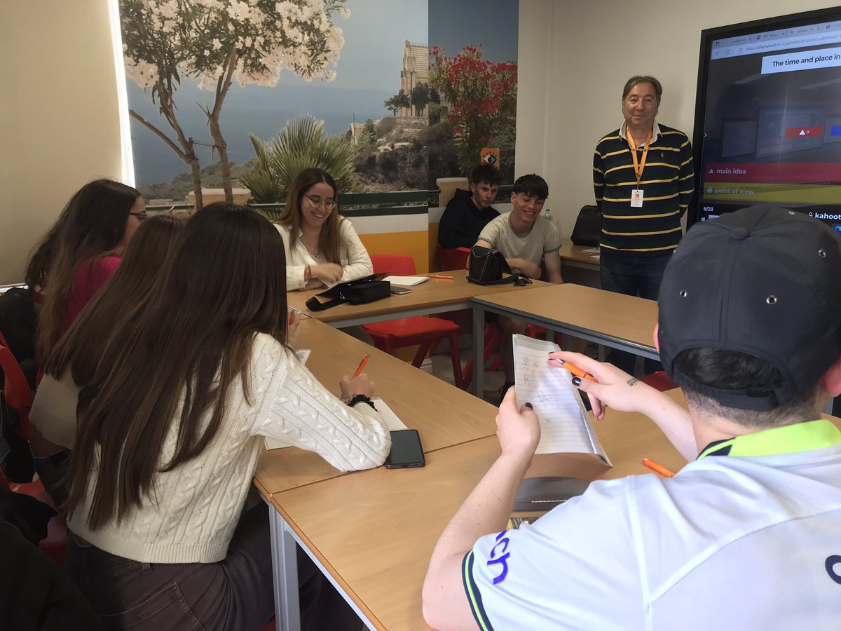 Cule_sempre2421's tweet photo. Els alumnes de 1 r de Gestió Administrativa han fet l’estada lingüística a Sliema Malta. Aquí teniu alguns moments.  @INS_Costafreda https://t.co/AVgJ7VO1C3